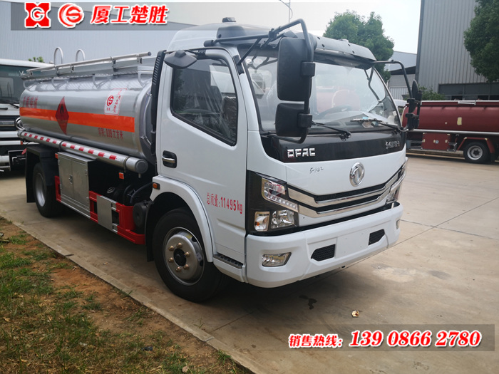 8.09方柴油運(yùn)油車(chē)