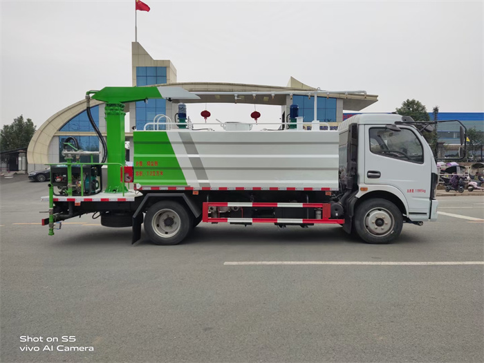 鐵路、光伏電站多功能清洗車