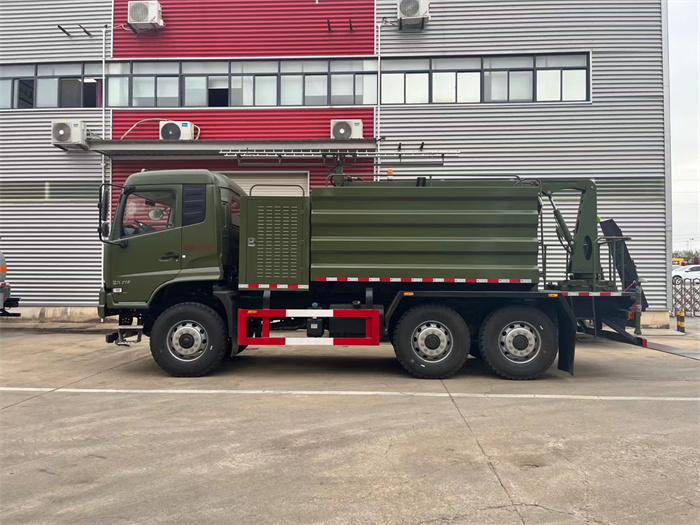 東風(fēng)天錦光伏板、鐵路清洗車